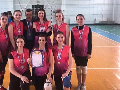 Волейболистки держат марку!