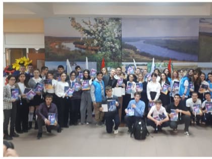 Усть-Донецкие школьники приняли участие в интерактивной выставке "Только так!"