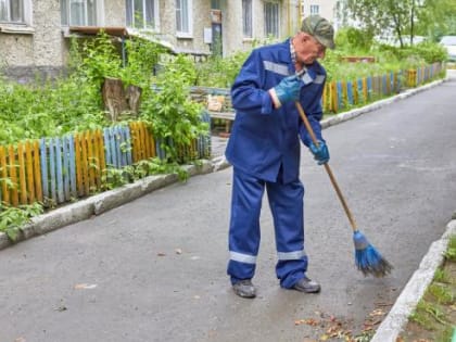 В Новочеркасске после жалоб разорвали контракт с подрядчиком по уборке улиц