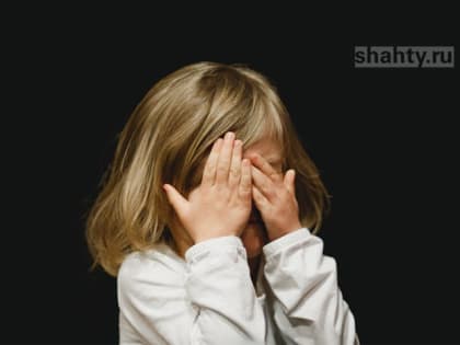 Насмерть разбилась 2-летняя девочка, выпав из окна квартиры в Новочеркасске