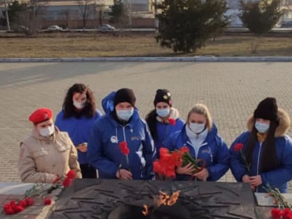 23 февраля, вся страна празднует День защитников Отечества