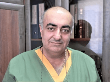 У жителя Ростова удалили 15-сантиметровую опухоль надпочечника