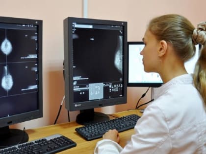 Ростовские онкологи напомнили, как распознать рак груди на ранней стадии