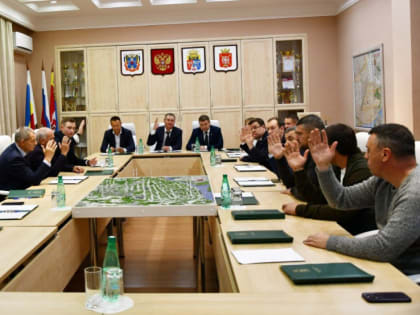 На должность главы администрации города Аксая назначен Евгений Камфарин