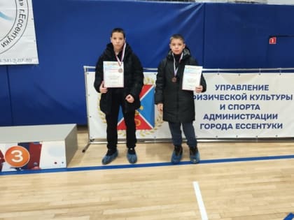 Новочеркасские боксеры стали призерами новогоднего турнира в Ессентуках