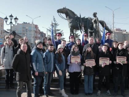 Единороссы Ленинского района Ростова возложили цветы к памятнику «Не вернувшимся казакам»