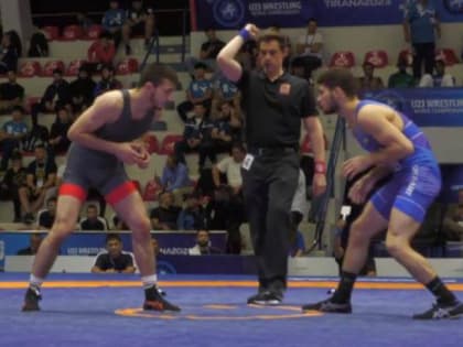 Ростовский борец победил украинца и завоевал титул чемпиона мира