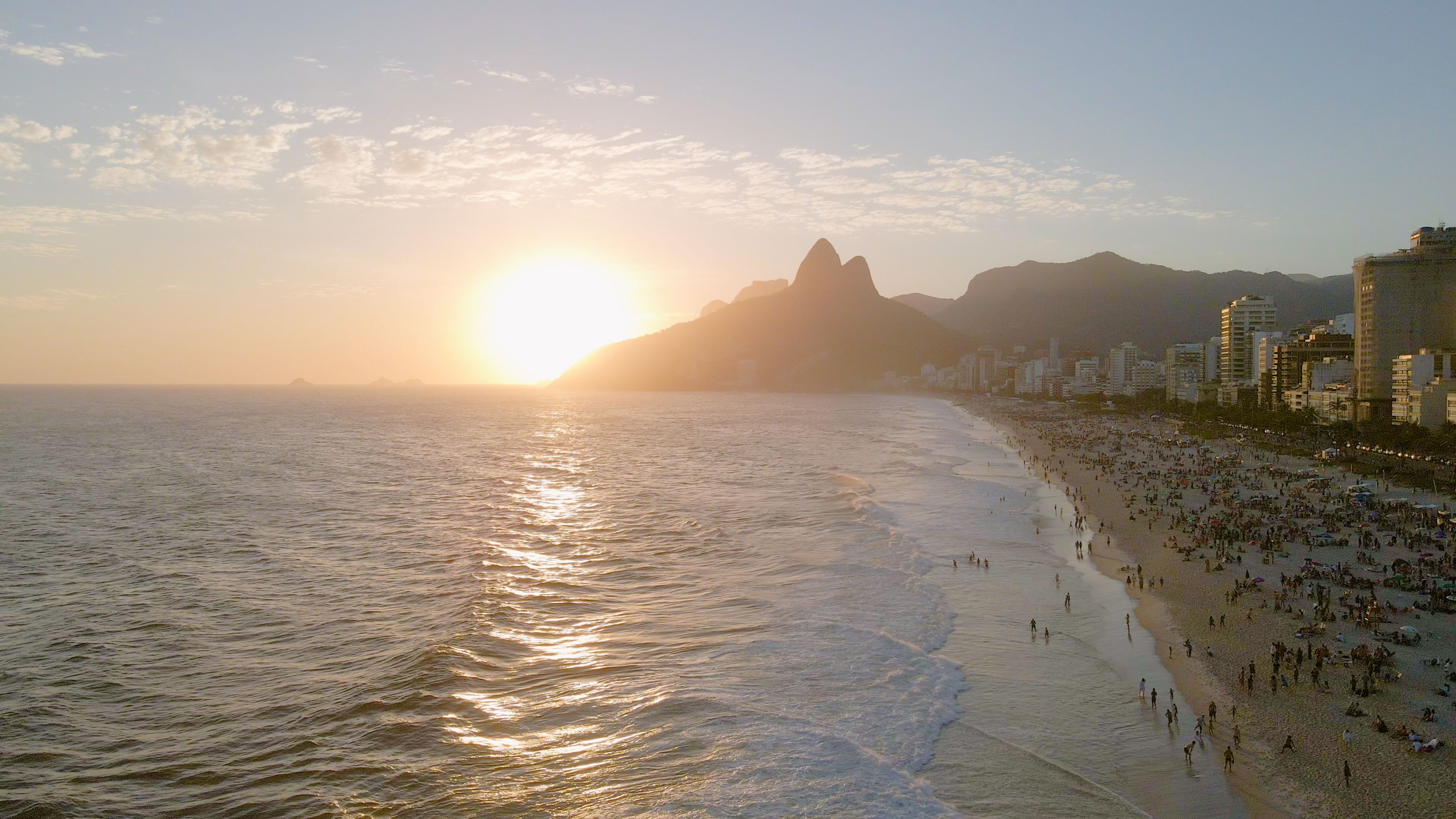 BRUTO IPANEMA 4K.00_20_04_21.Still006.jpg