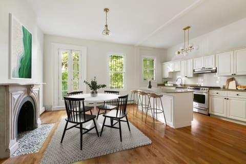 300_Carlton_Ave-3