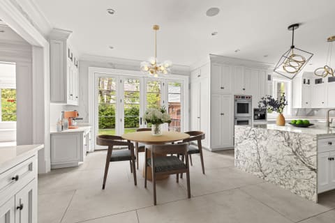 7_Beverly_Rd__Great_Neck-25-01