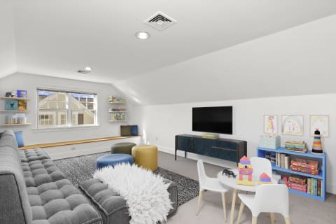 120_E_Elm_St_Greenwich