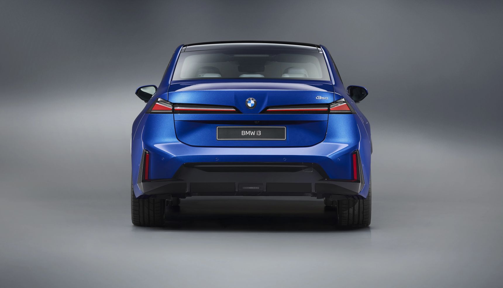 2026_BMW_i3_Exterior_M_Le_Castellet_Blue_HD_Wallpaper