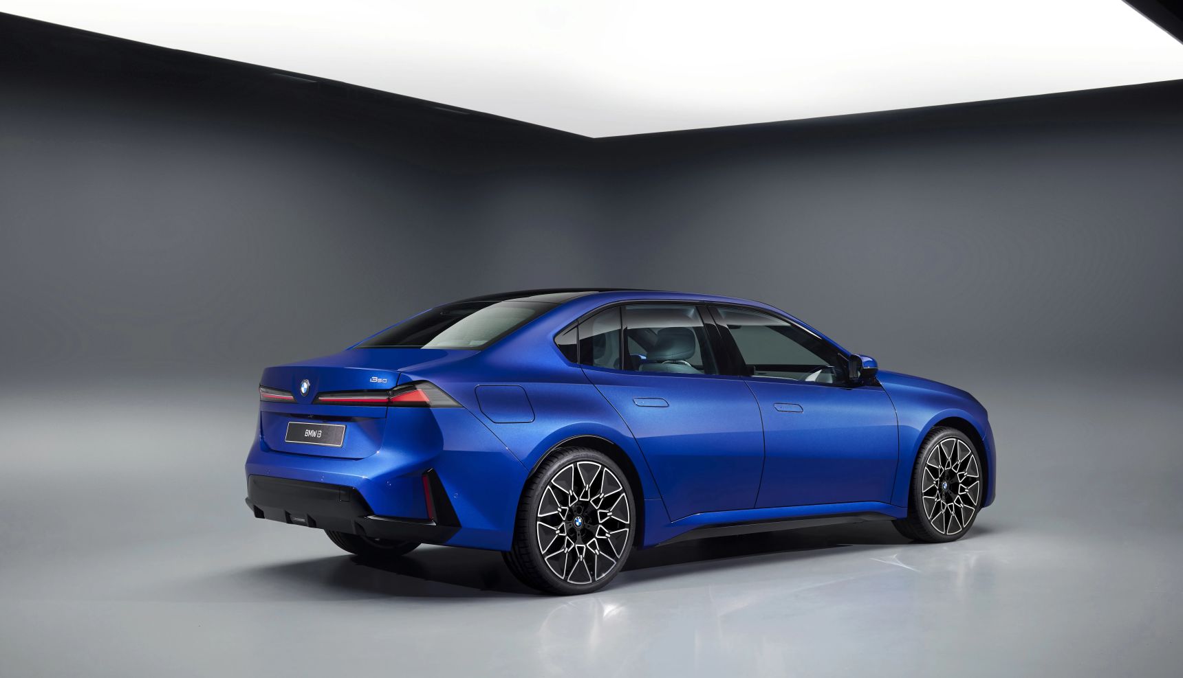 2026_BMW_i3_Exterior_M_Le_Castellet_Blue_HD_Wallpaper