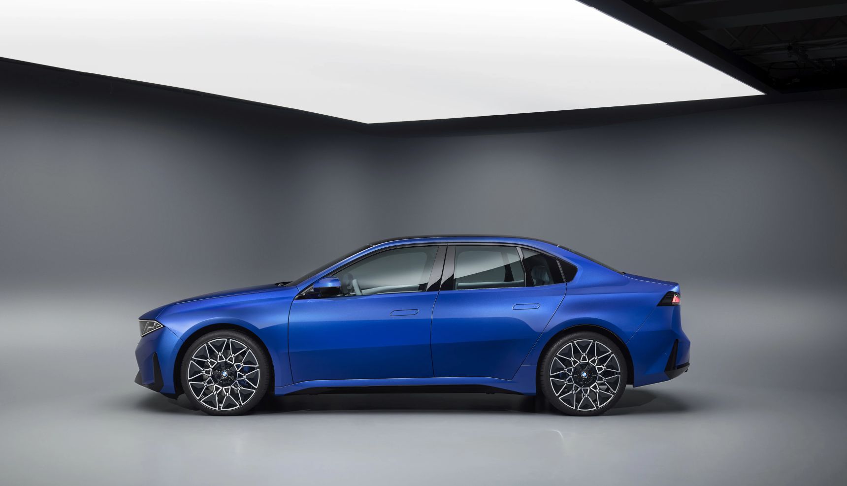 2026_BMW_i3_Exterior_M_Le_Castellet_Blue_HD_Wallpaper