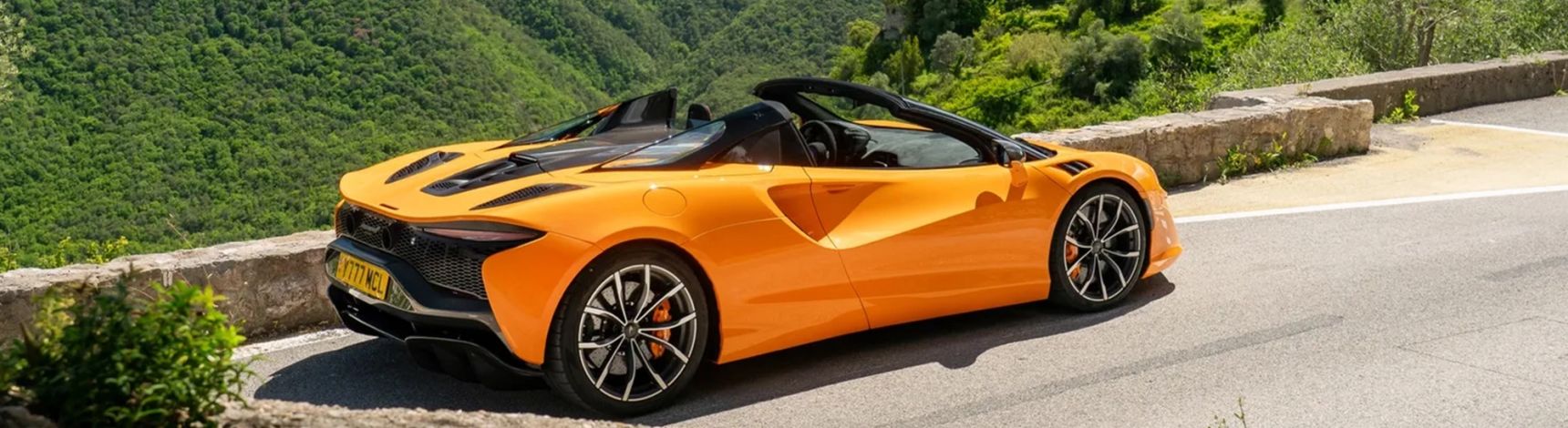 McLaren_Artura_Spider_McLaren_Engineers_Rolling_Anti_Lag_System_Hybrid_Supercars