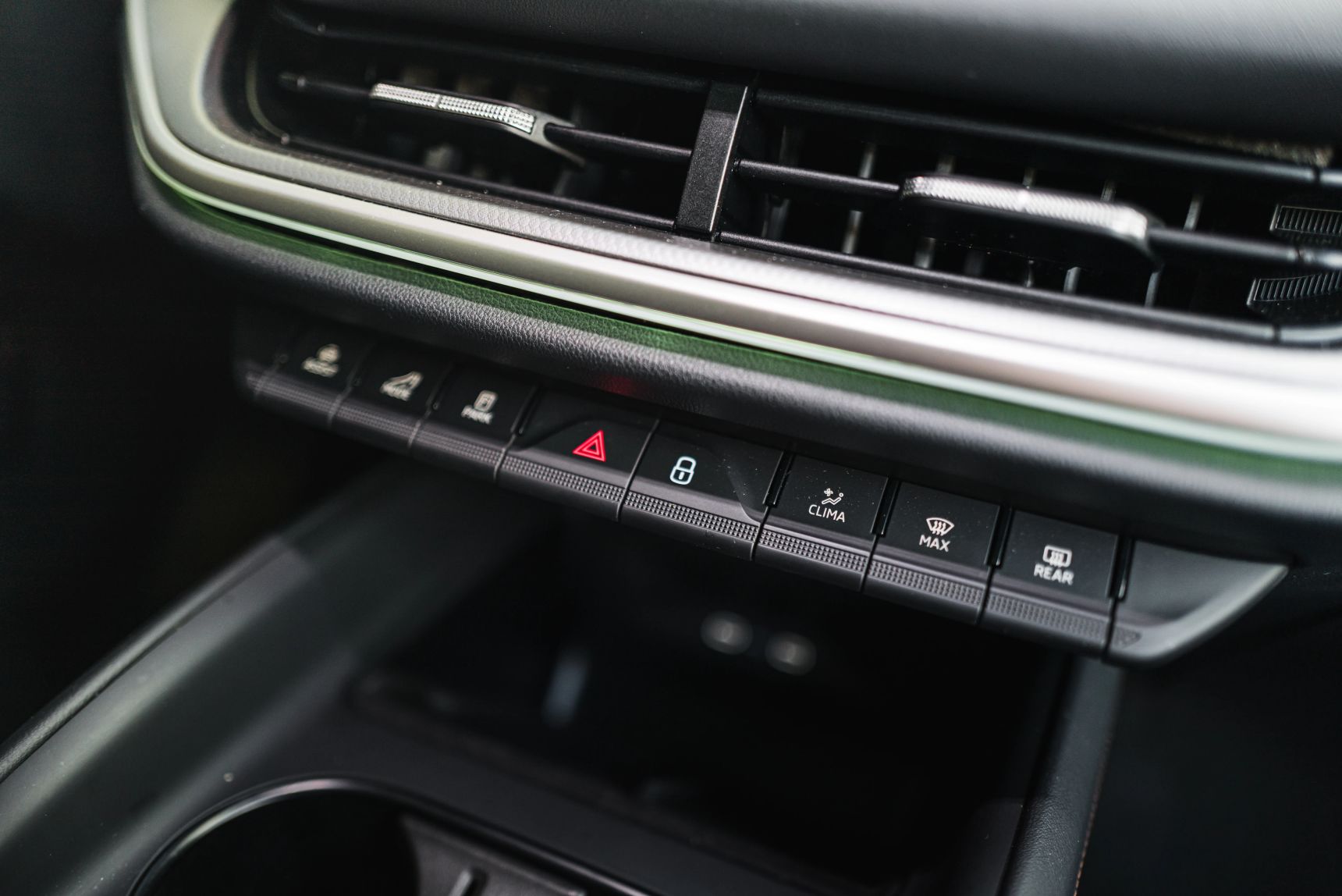 Skoda_Enyaq_85_Corporate_Olibo_Green_AutoNext_Interior_Wallpaper_HD