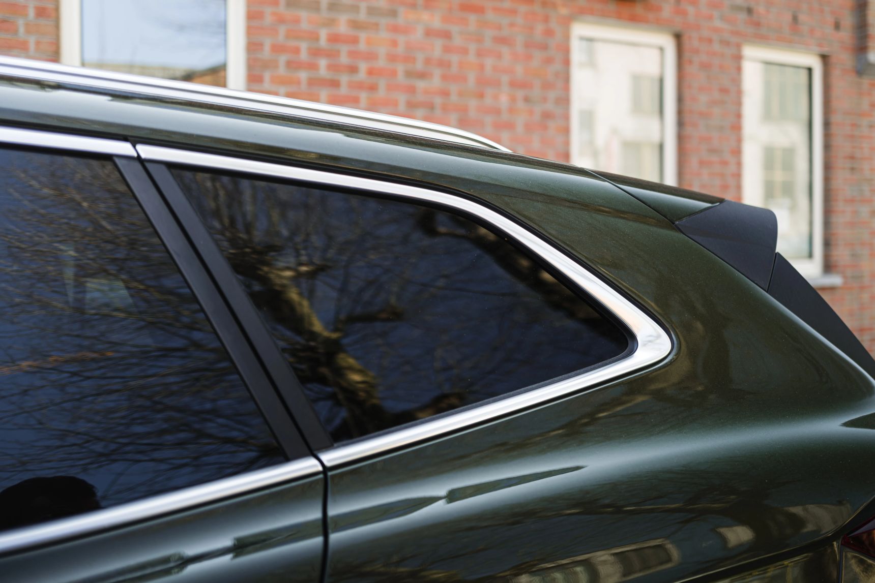 Skoda_Enyaq_85_Corporate_Olibo_Green_AutoNext_Exterior_Wallpaper_HD