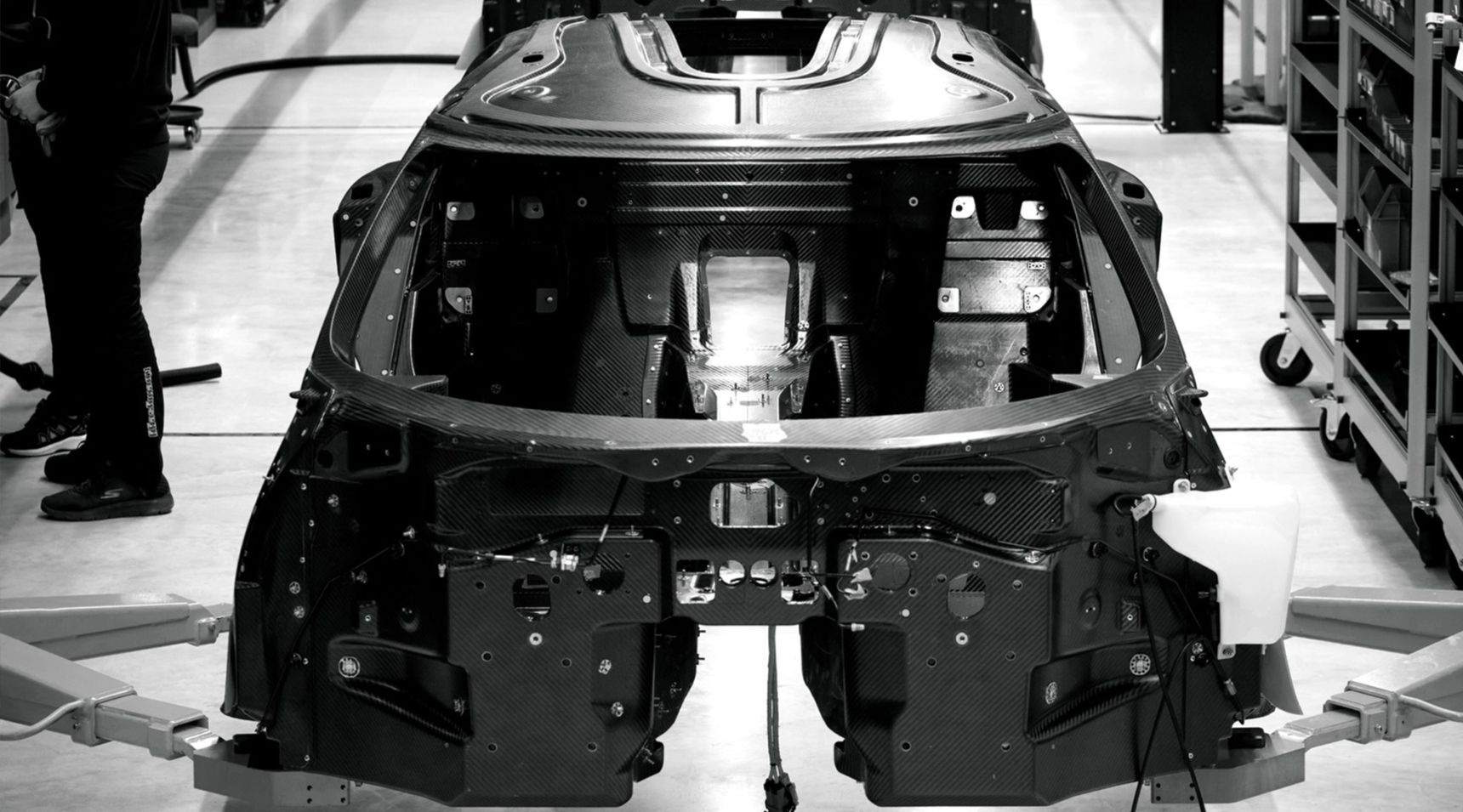 Koenigsegg Gemera enters production: the 2,300 hp Mega-GT becomes reality