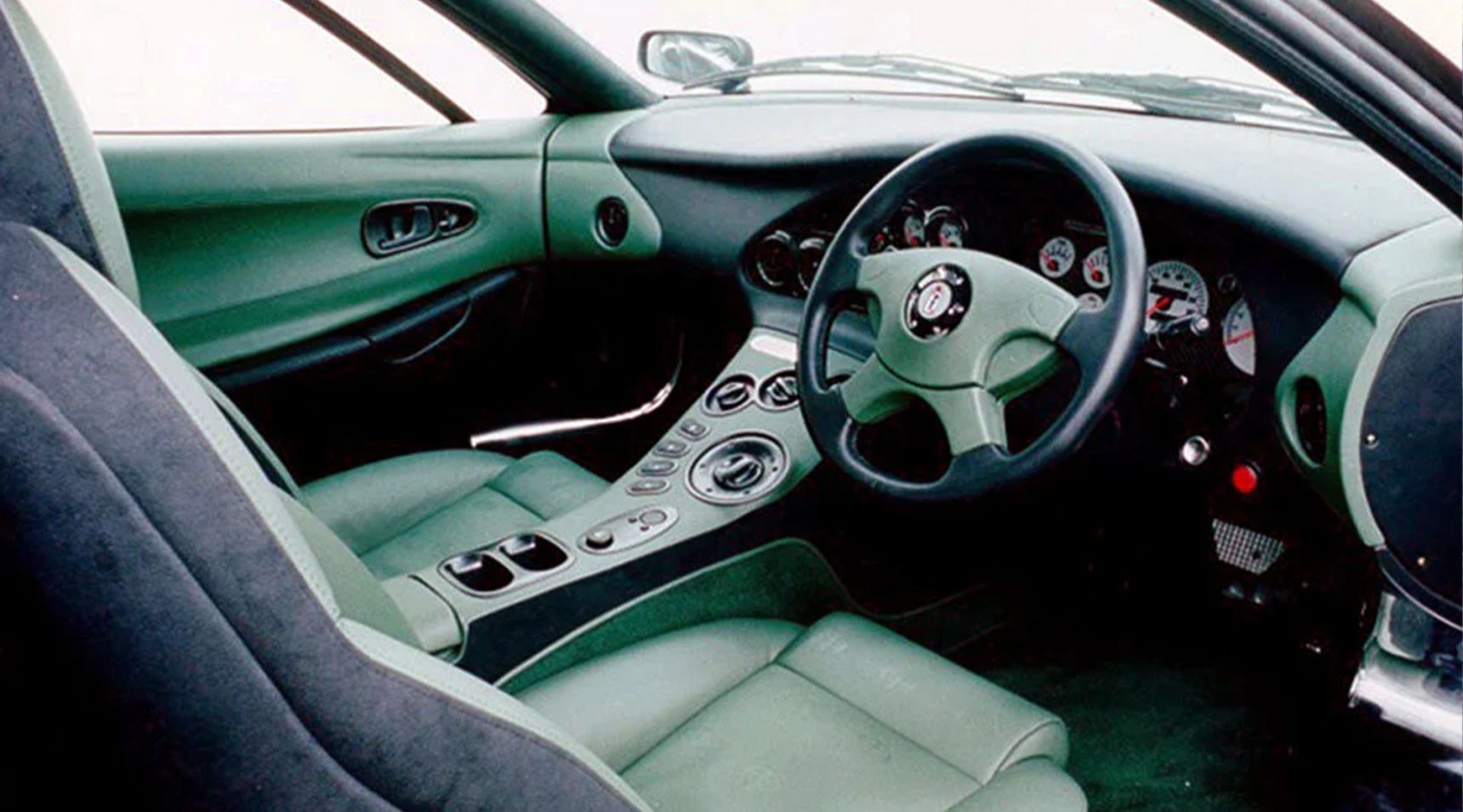 The Sultan of Brunei once commissioned a one-off Jaguar XJ220 redesigned by Pininfarina