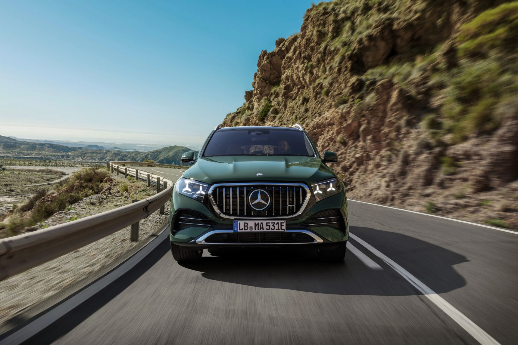 New 2026 Mercedes-AMG GLE 53 Hybrid green front