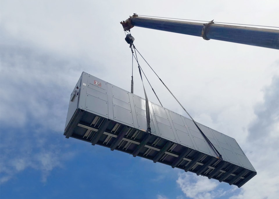 Installation et logistique d'un système de réfrigération industrielle Industrial Frigo.