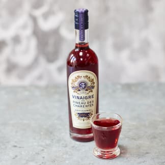 Rosé Pineau de Charentes Vinegar