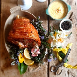 Middle White Pork Leg Joint