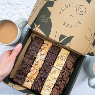 Great British Brownie & Blondie Selection Gift Box 25 Portions