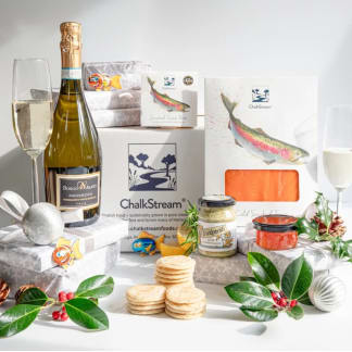ChalkStream® Canapé Box with Prosecco