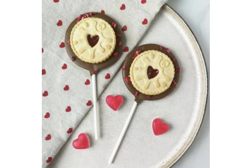 Milk Jammy Dodger Lollipop