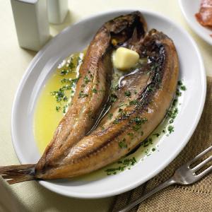Pair Whole Atlantic Kippers