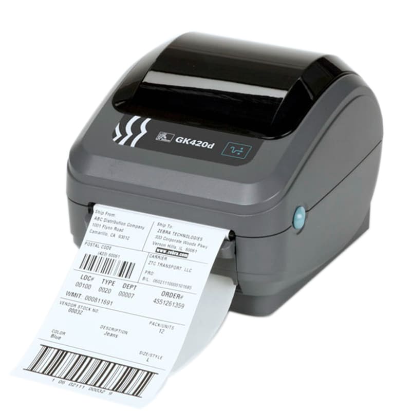 Trabajador en almacén usando dispositivo móvil