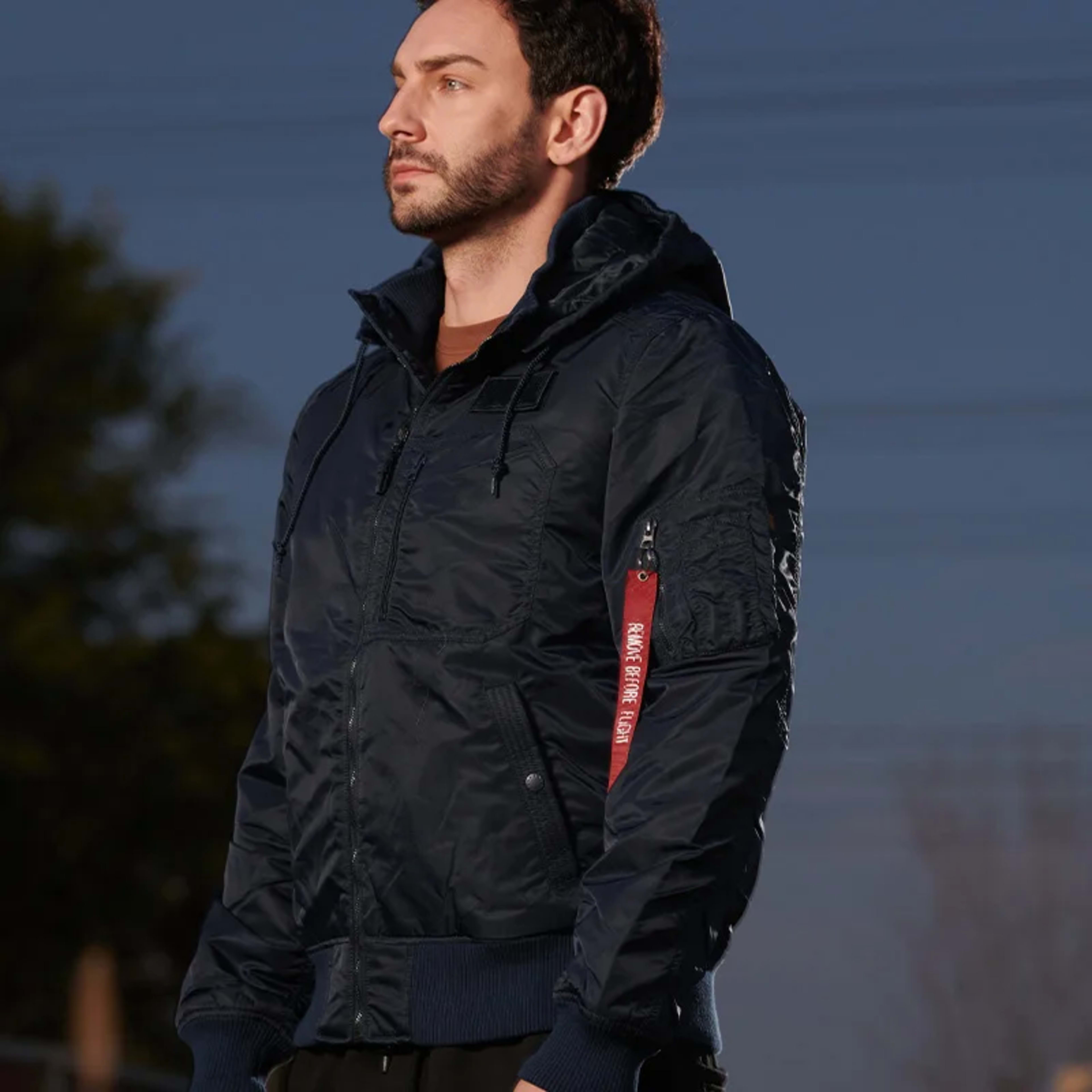 Men's winter jacket is very stylish waterproof and windproof, thickened with padded 6