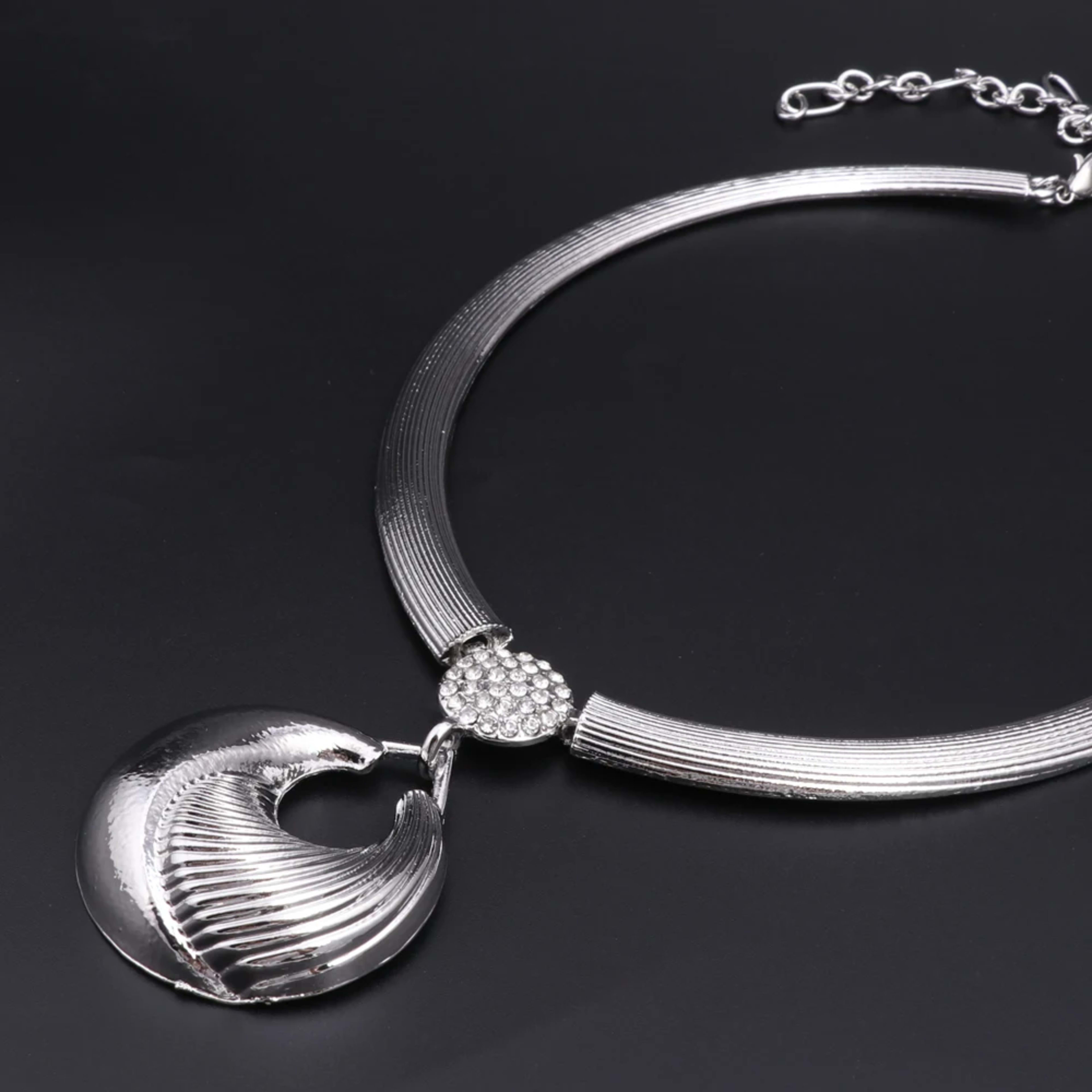 Dubai Jewelry Set For Women Silver Plated Luxury Necklace Earrings Bracelet And Ring Set Jewelry For Wedding Party Trend 3