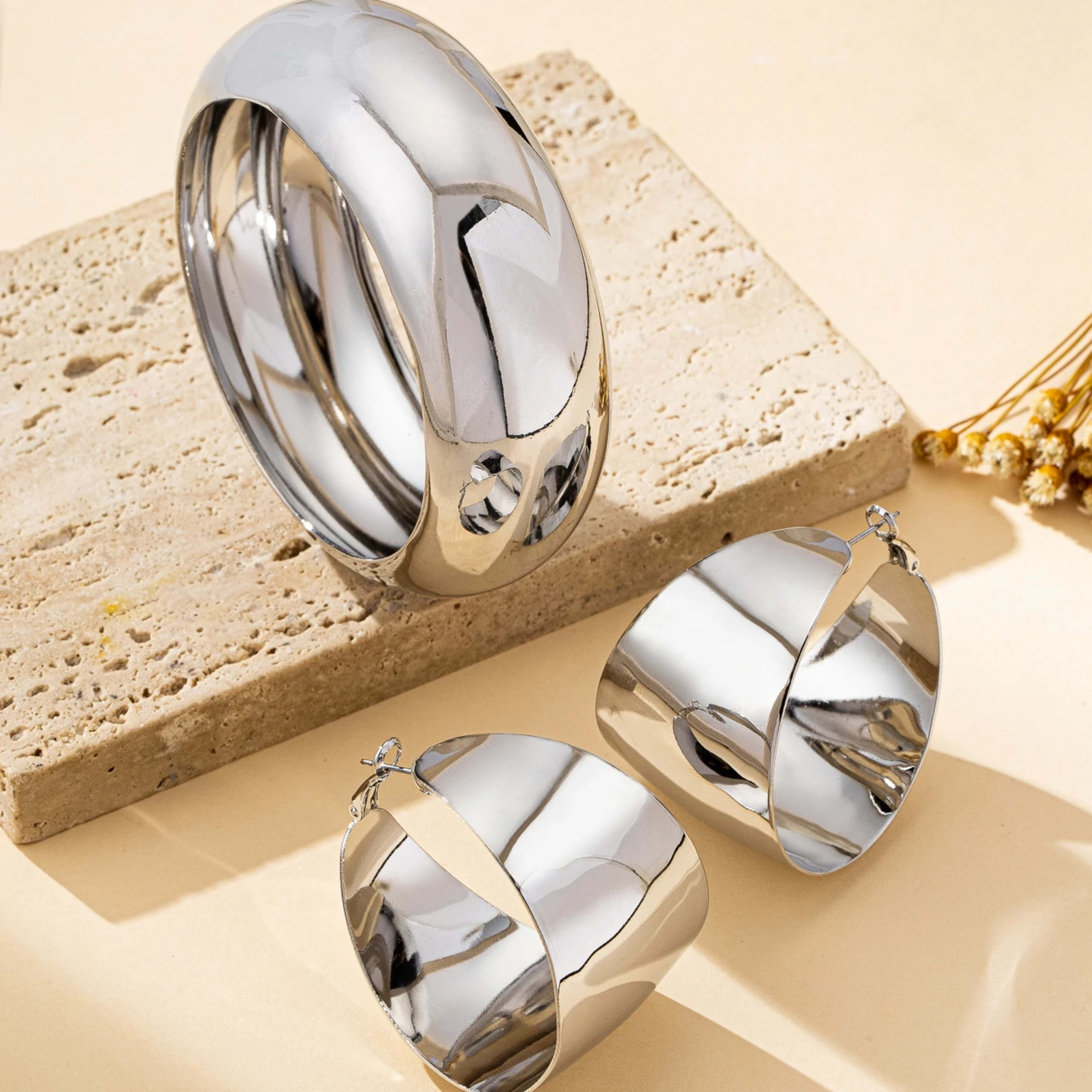 Women's Jewelry Set, Simple and Stylish Glossy Bracelet and Earring Set, Suitable for Daily Wear and Vacation Wear 2