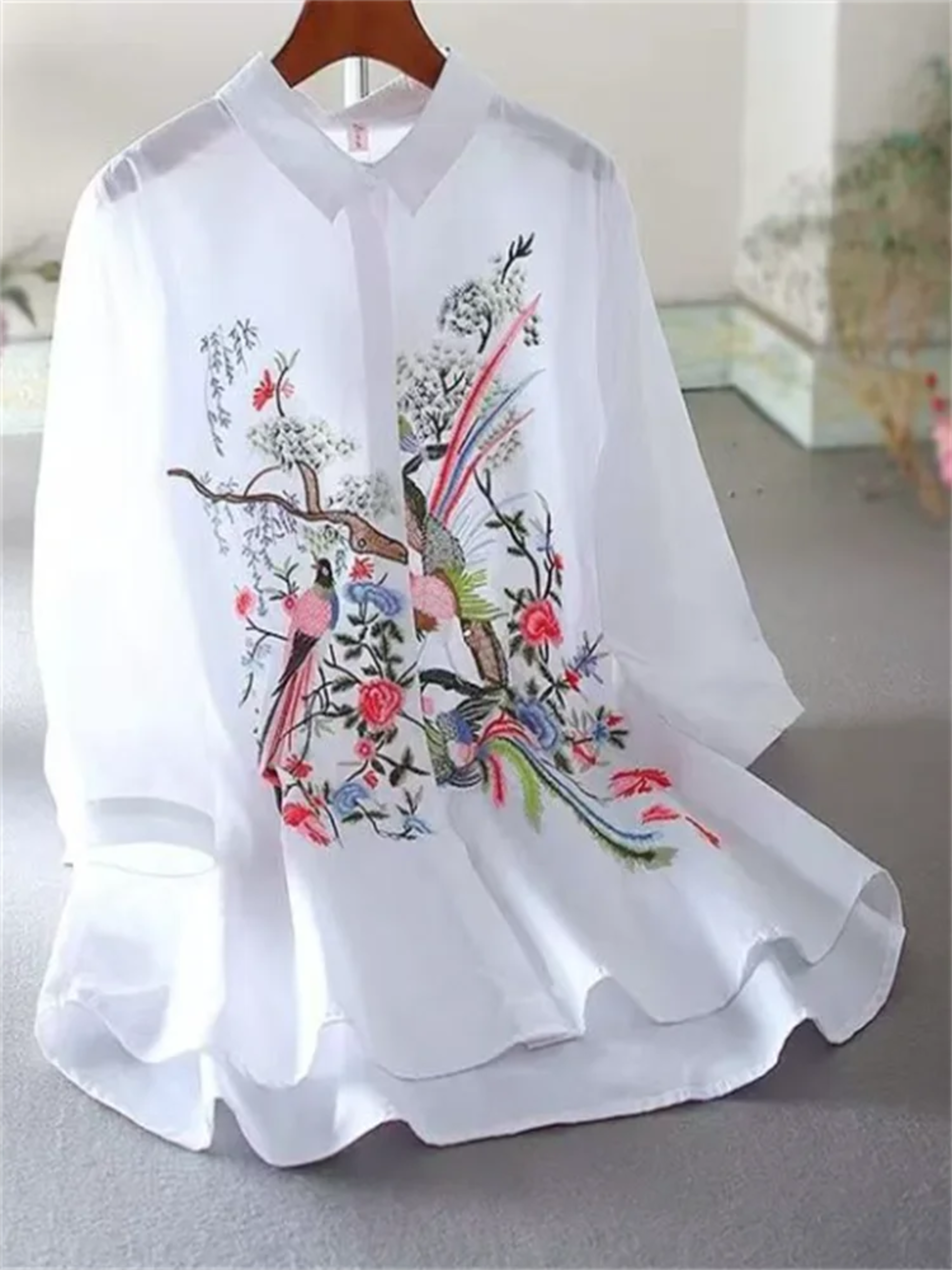 Literature Art Blouse For Women Shirt China Blusas Chic Embroidery Flower Blouses Loose Shirt Medium Length Vintage shir 2