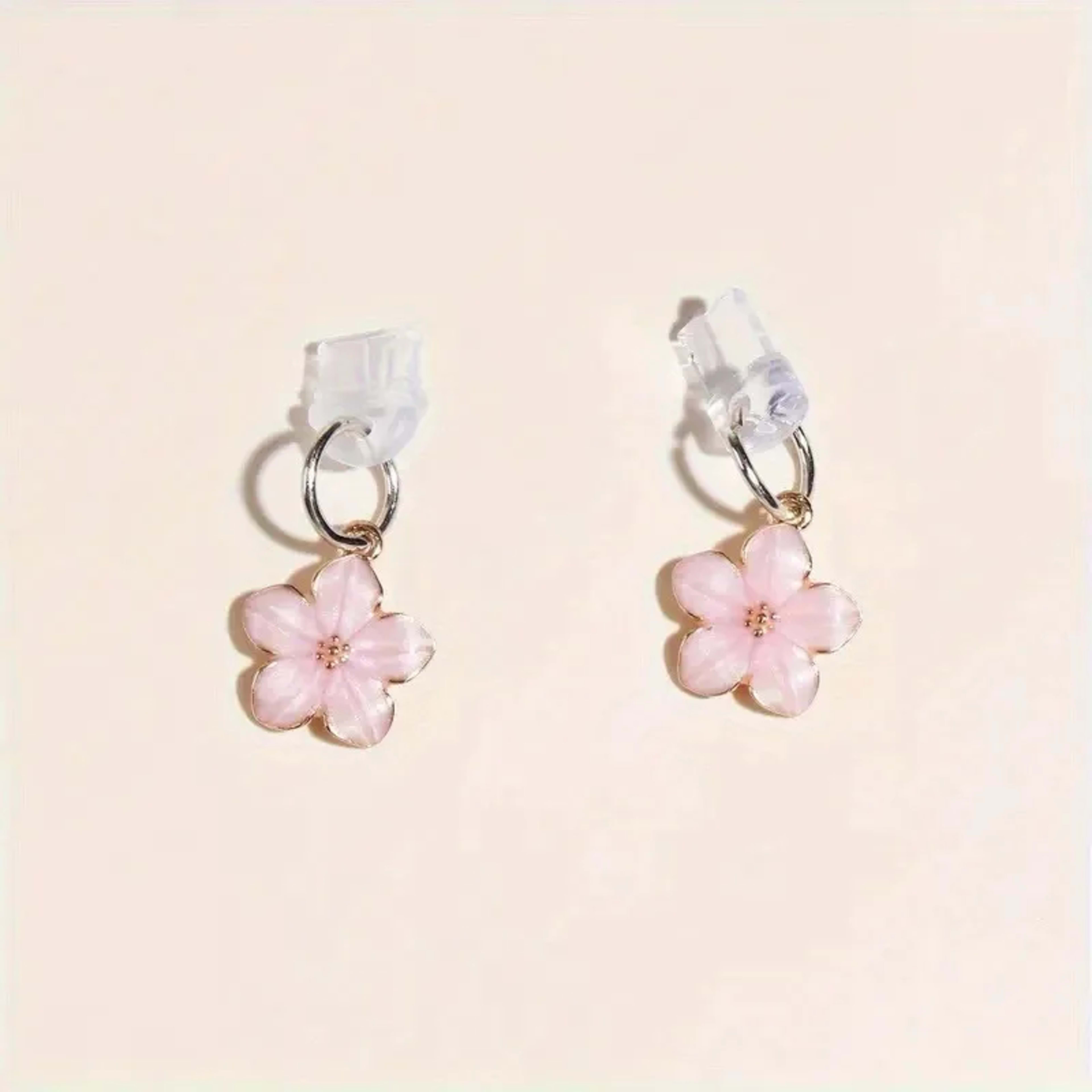 1pcs Simple Flowers Phone Dust plug Accessories Decoration Hanging Pendant for iPhone for Samsung Type-C Charging Port 4