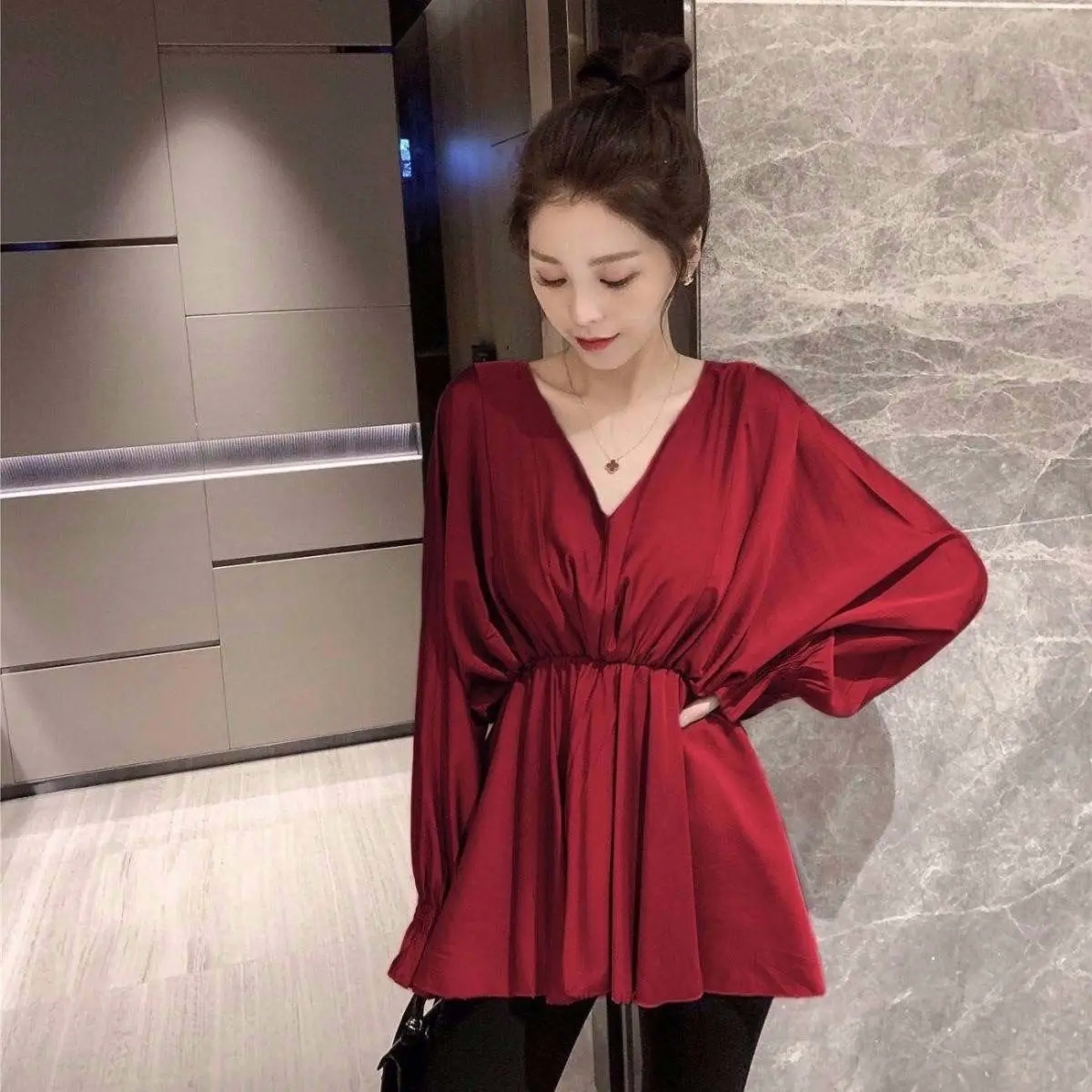 Blouse For Women Oversized Tops Long Sleeve V-neck Chiffon Slim Waist Shirts 2025 Blusas Mujer De Moda Folds Chic Summer