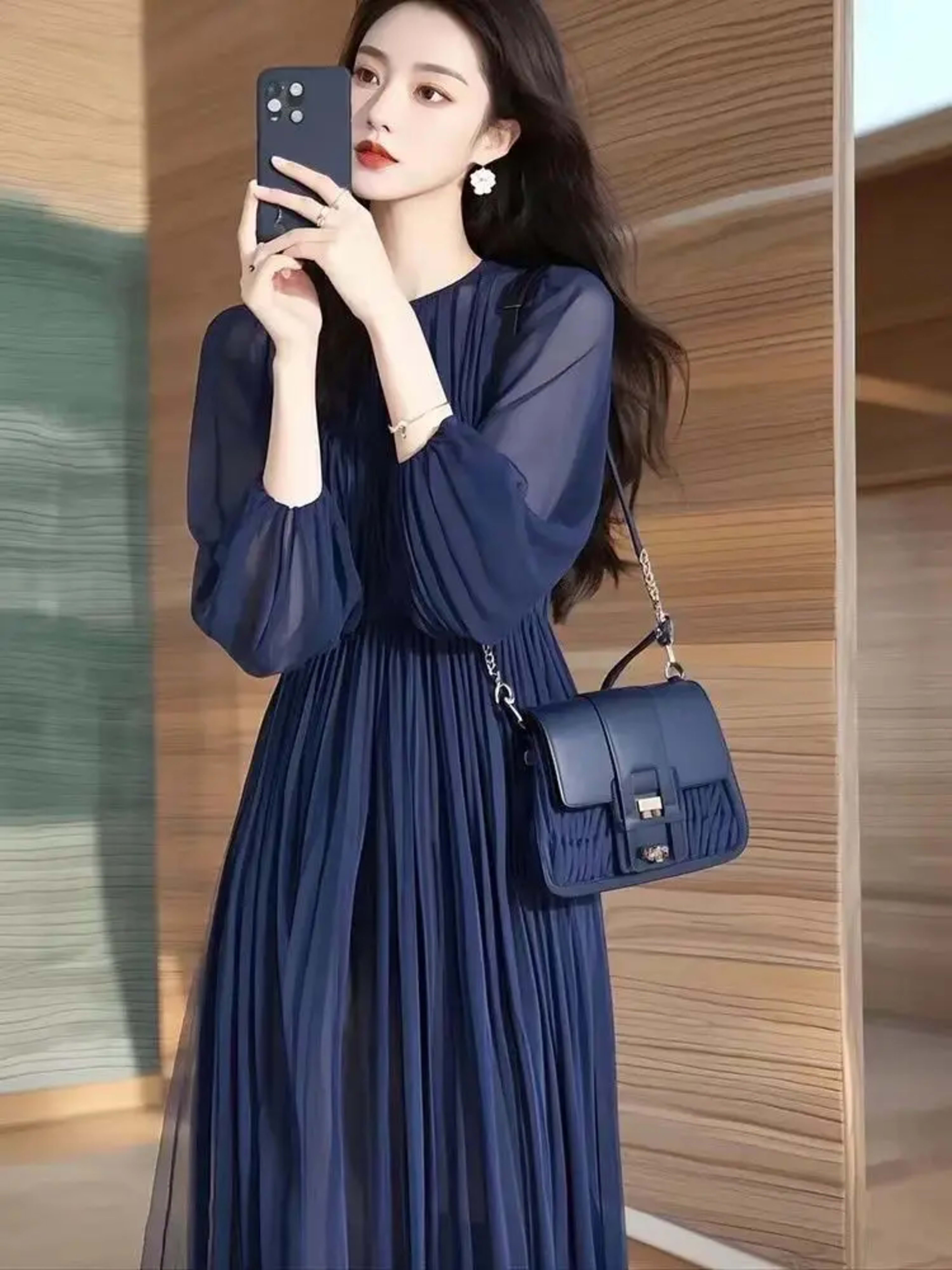 French Dress for Women with Exquisite High-end Feel Loose Slim Blue Chiffon Round Neck Long-sleeved Skirt 5