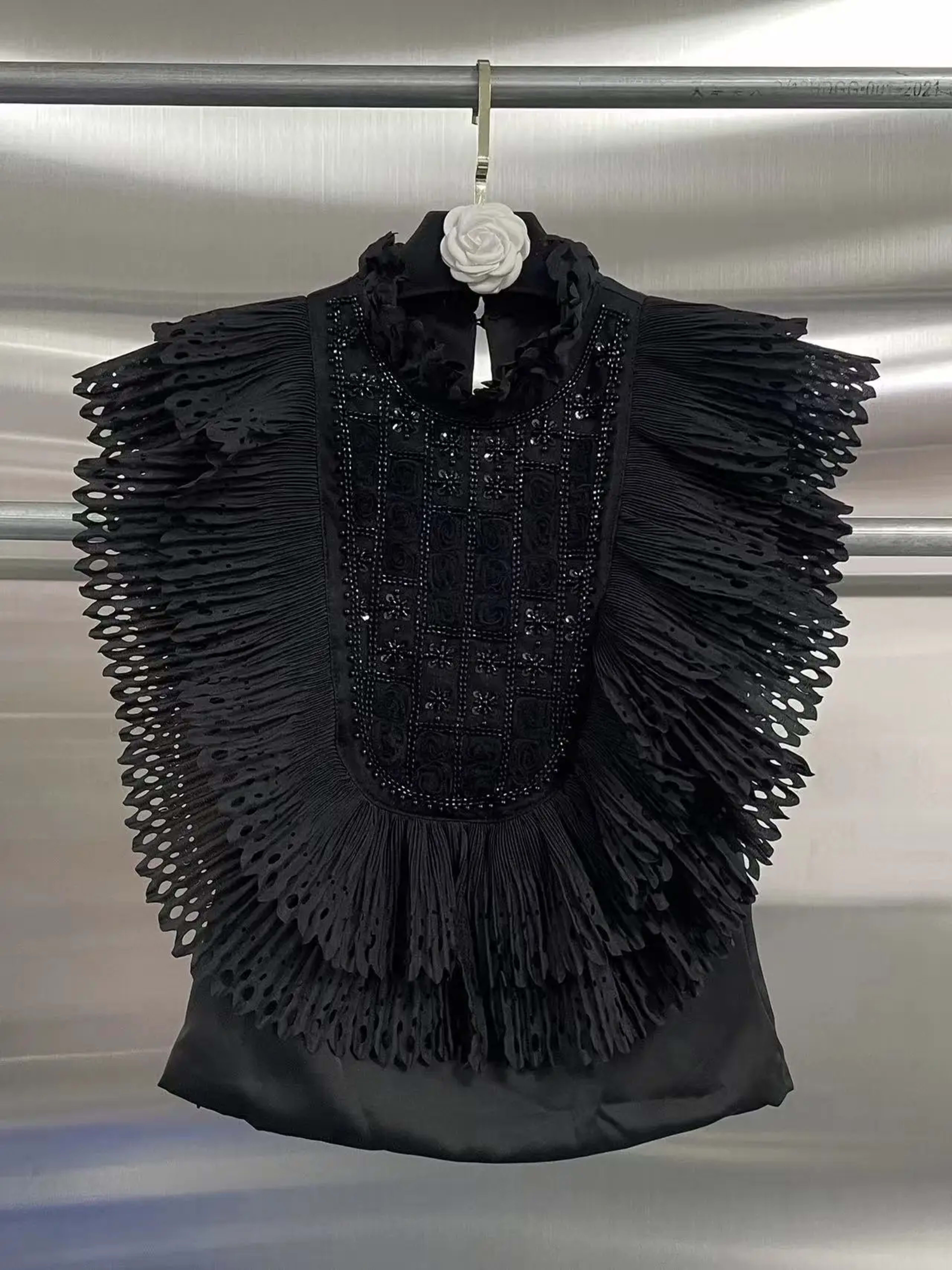 Top Blouse Women Sleeveless Ruffled Pleating Patchwork Stand Collar Blouses Beading Female Tops Summer Shirt Office Lady 4