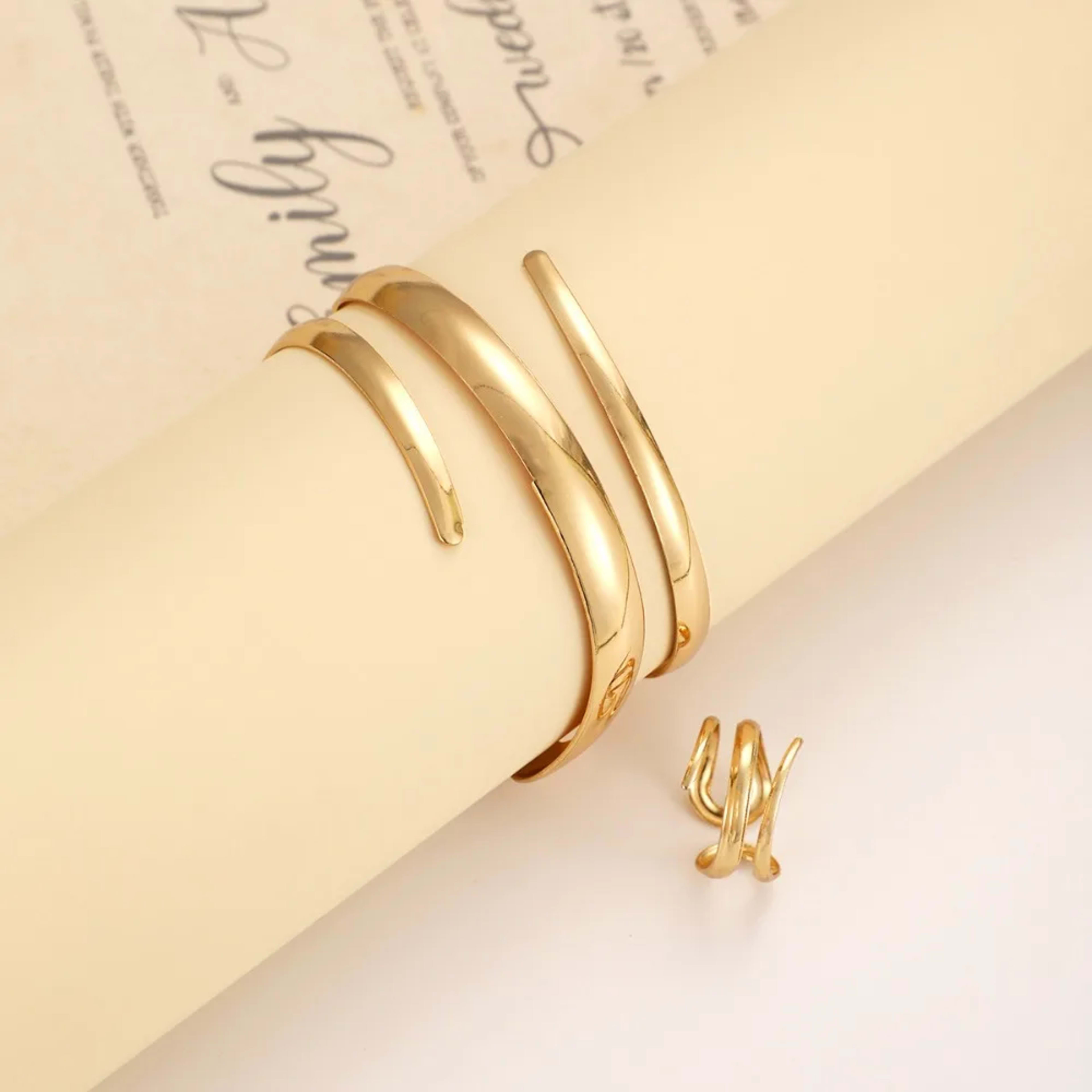 European and American Thick Bracelet and Ring Jewelry Set for Women Gold Color Geometric Line Bracelet Ring Combination  4