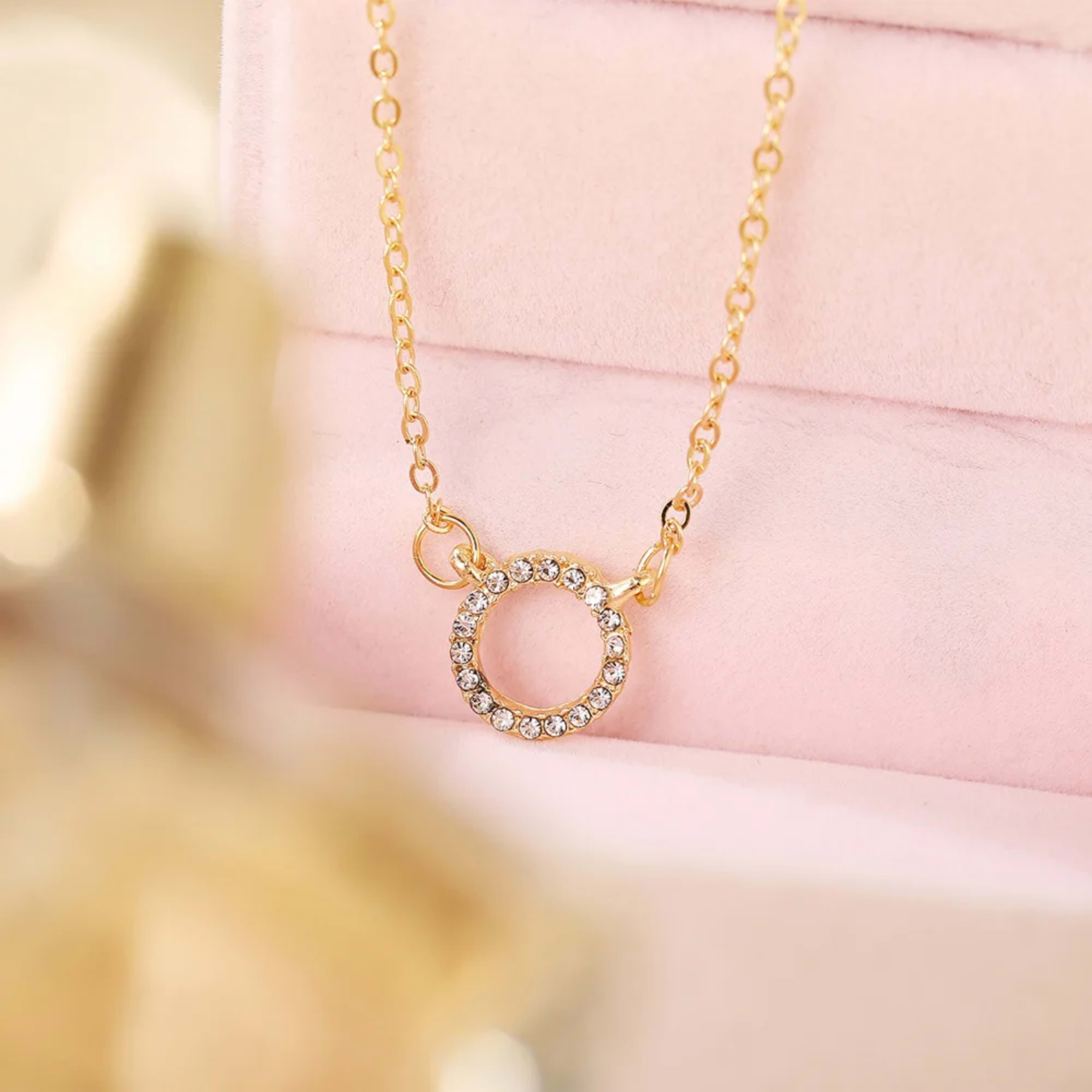 Fashion Trend Elegant Jewelry Simple Crystal Circle Pendant Necklace Golden Color Unquie Women Necklace Party Gift Whole 4