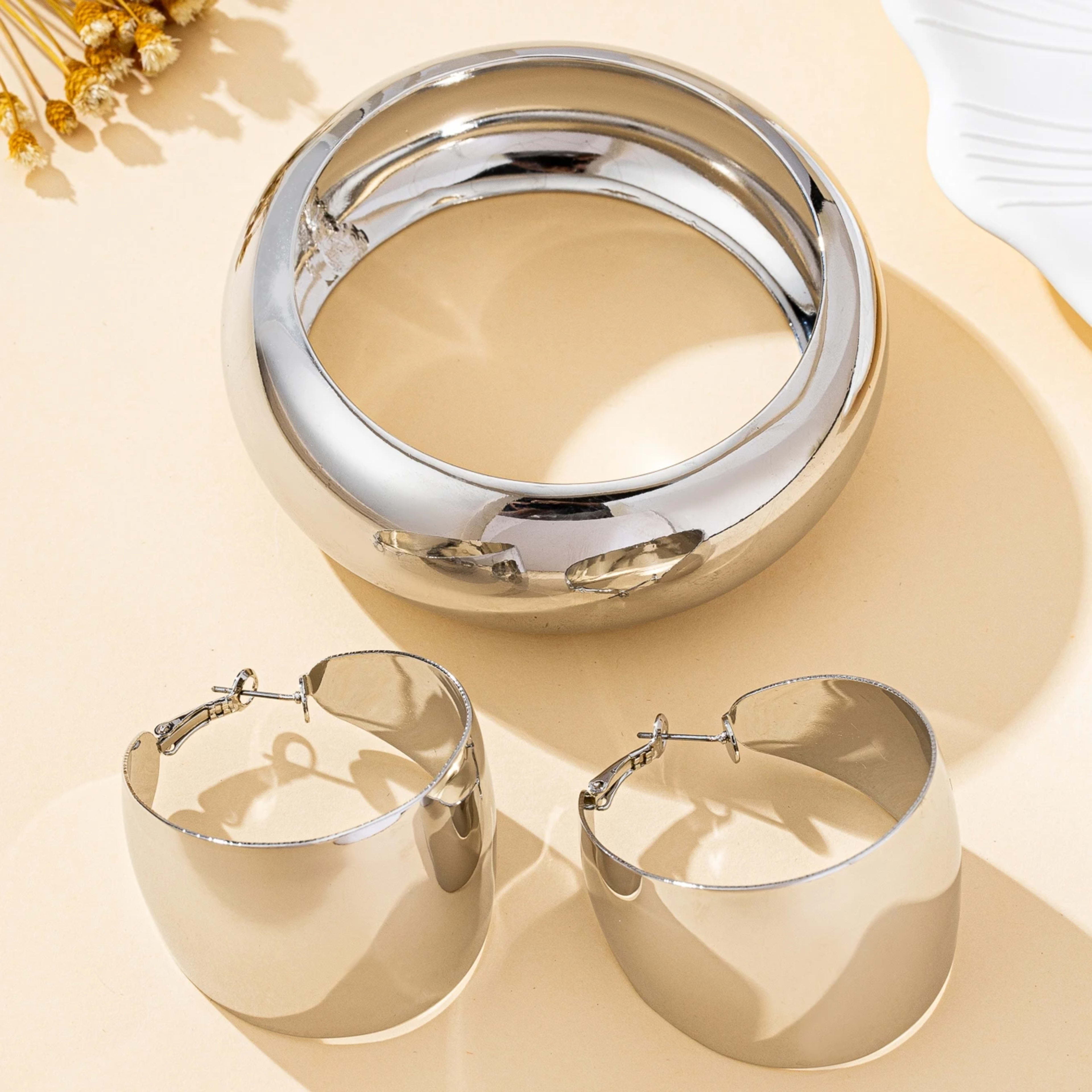 Women's Jewelry Set, Simple and Stylish Glossy Bracelet and Earring Set, Suitable for Daily Wear and Vacation Wear 3