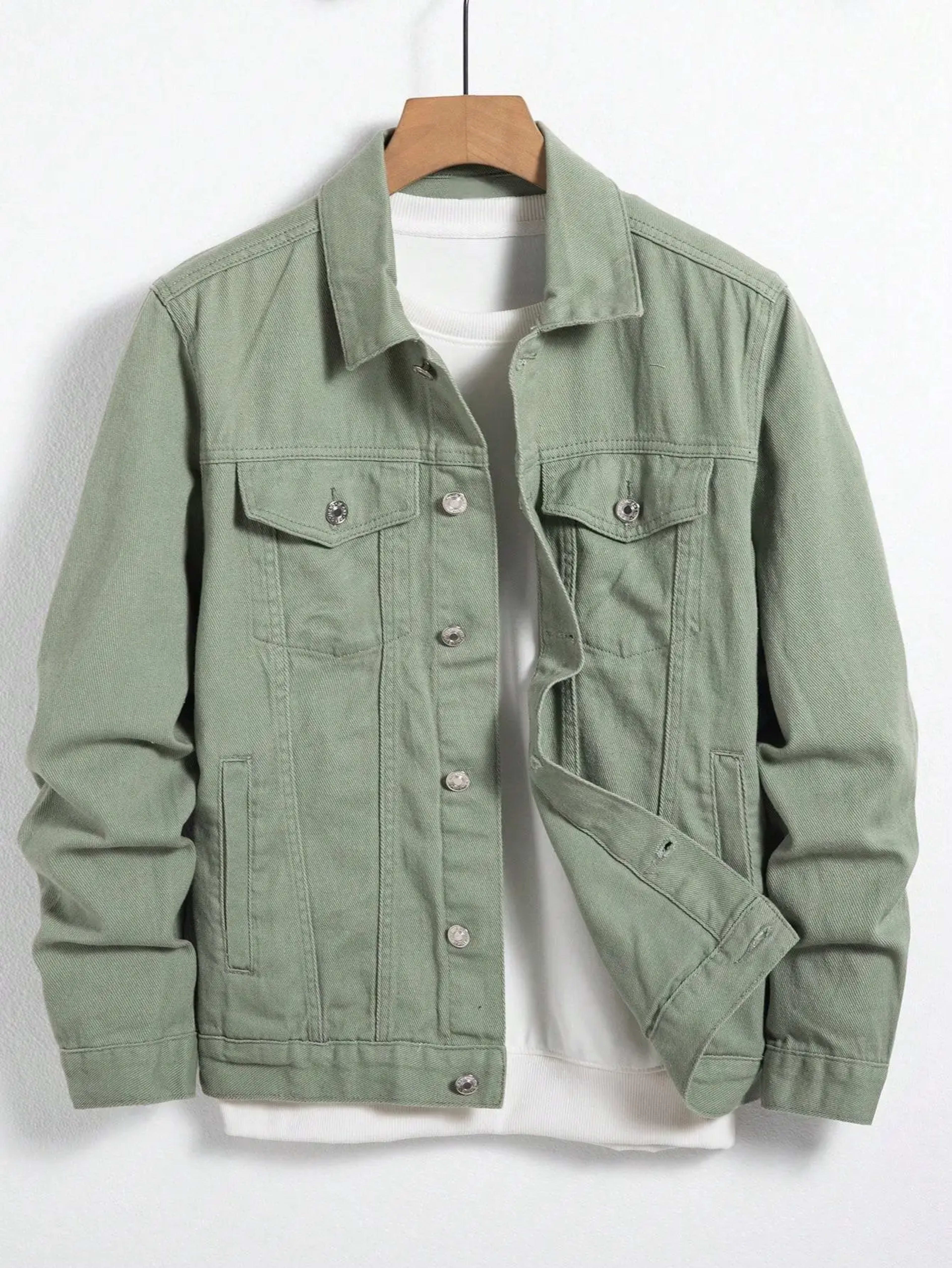 Men's denim jacket for spring and autumn. Green coat. Fashionable, trendy, simple style. For daily casual wear.