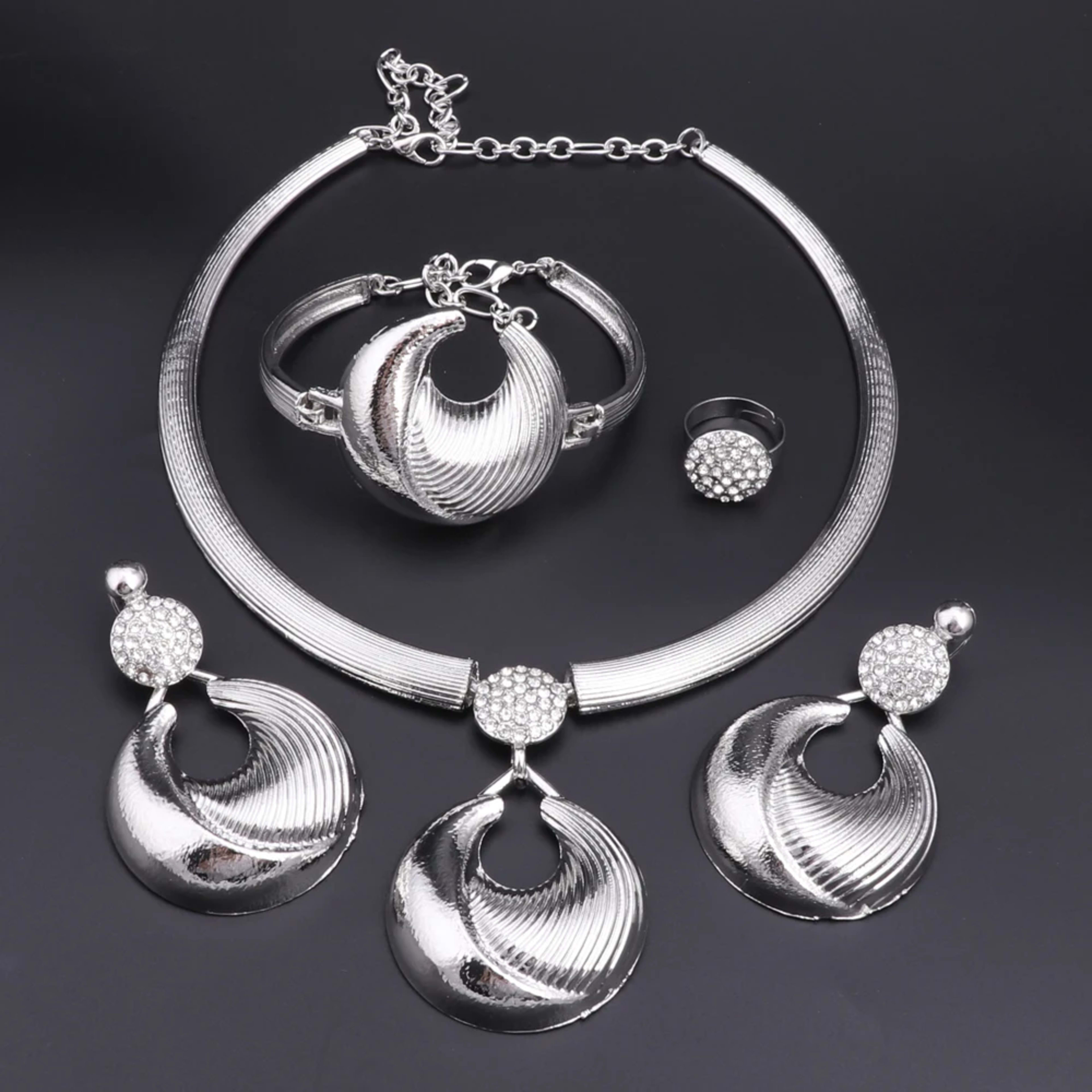 Dubai Jewelry Set For Women Silver Plated Luxury Necklace Earrings Bracelet And Ring Set Jewelry For Wedding Party Trend 2