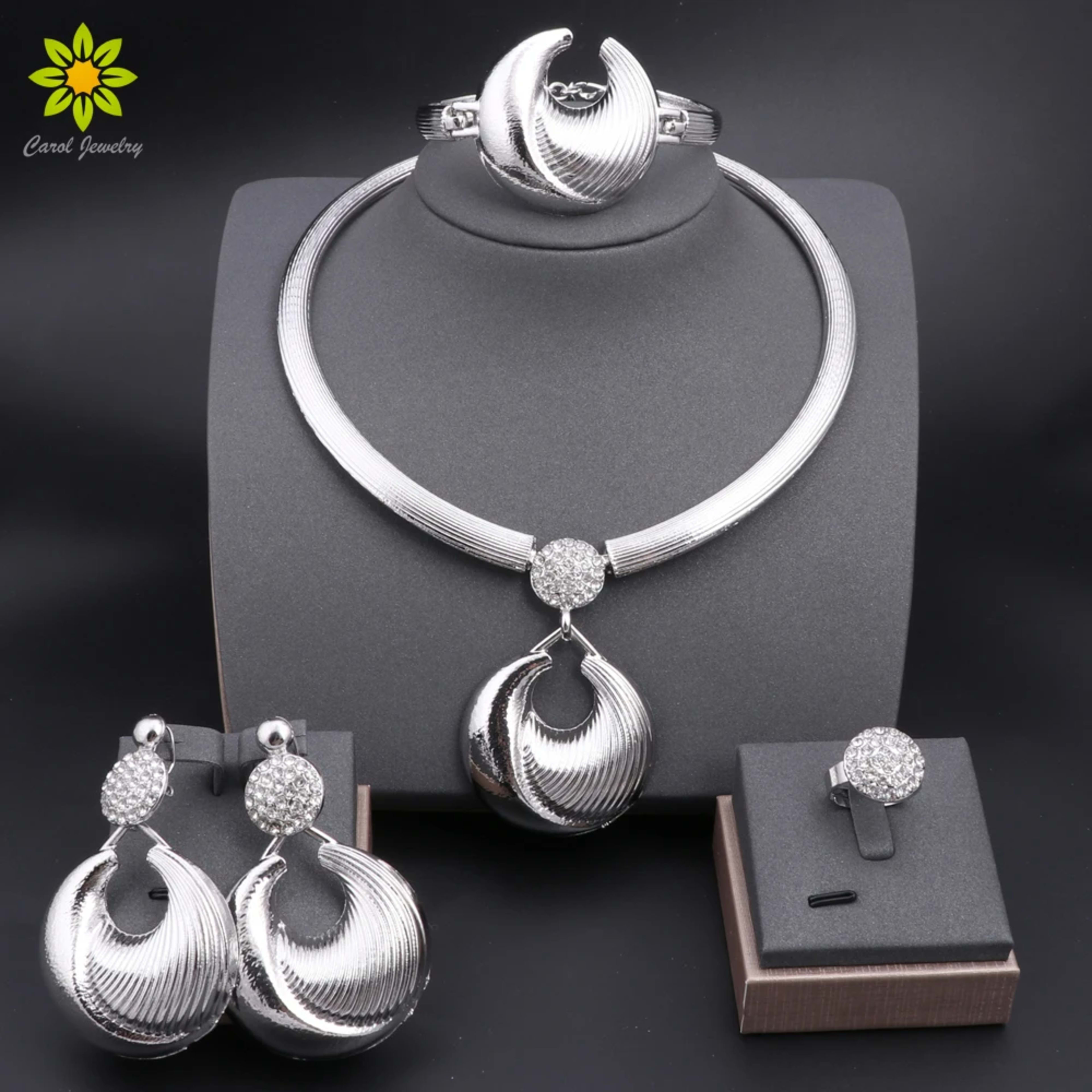 Dubai Jewelry Set For Women Silver Plated Luxury Necklace Earrings Bracelet And Ring Set Jewelry For Wedding Party Trend