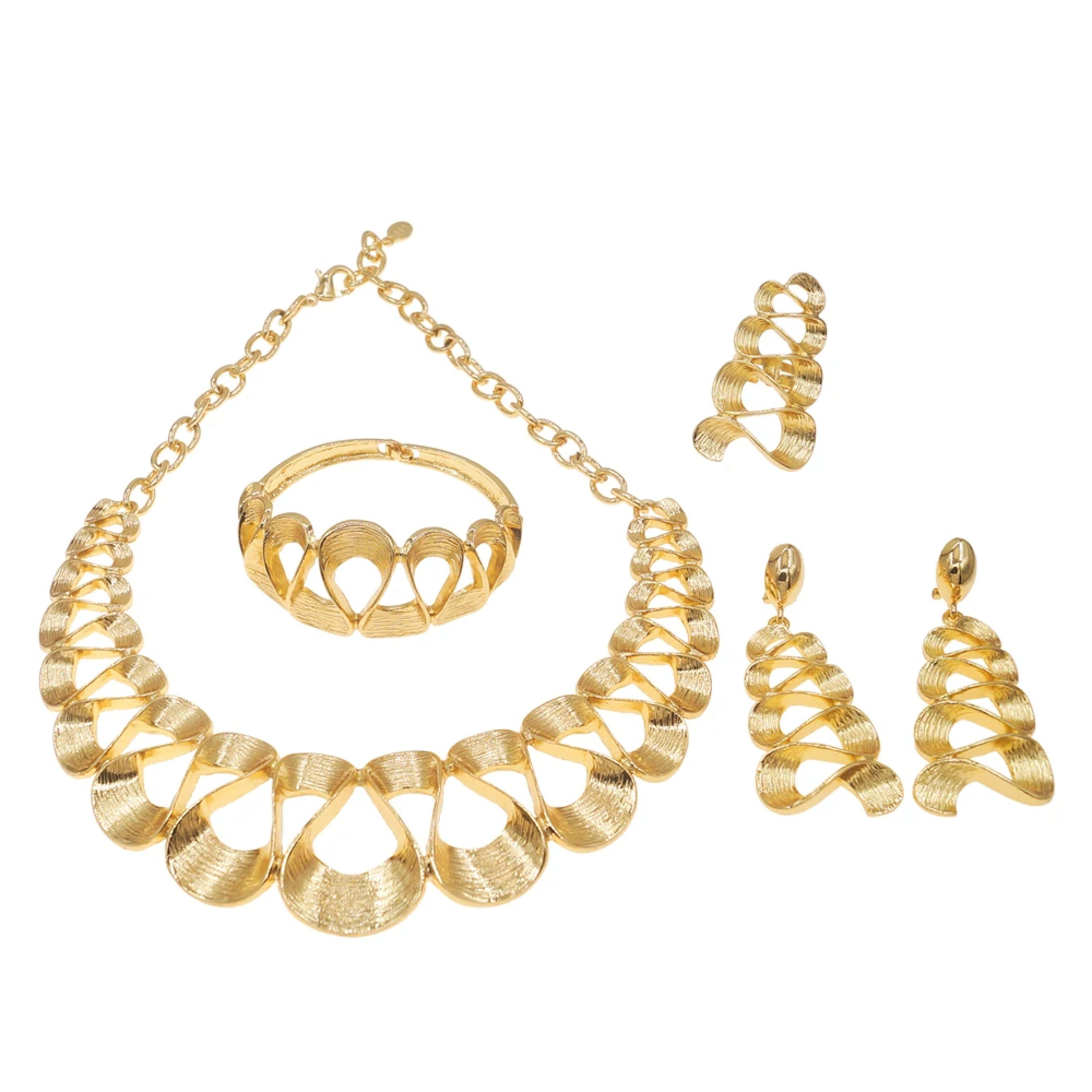 Jewelry Set For Women Gold Plated Wavy Design Fashion Delicate Pendant Necklace Earrings Wedding Holiday Women Jewelry G 5