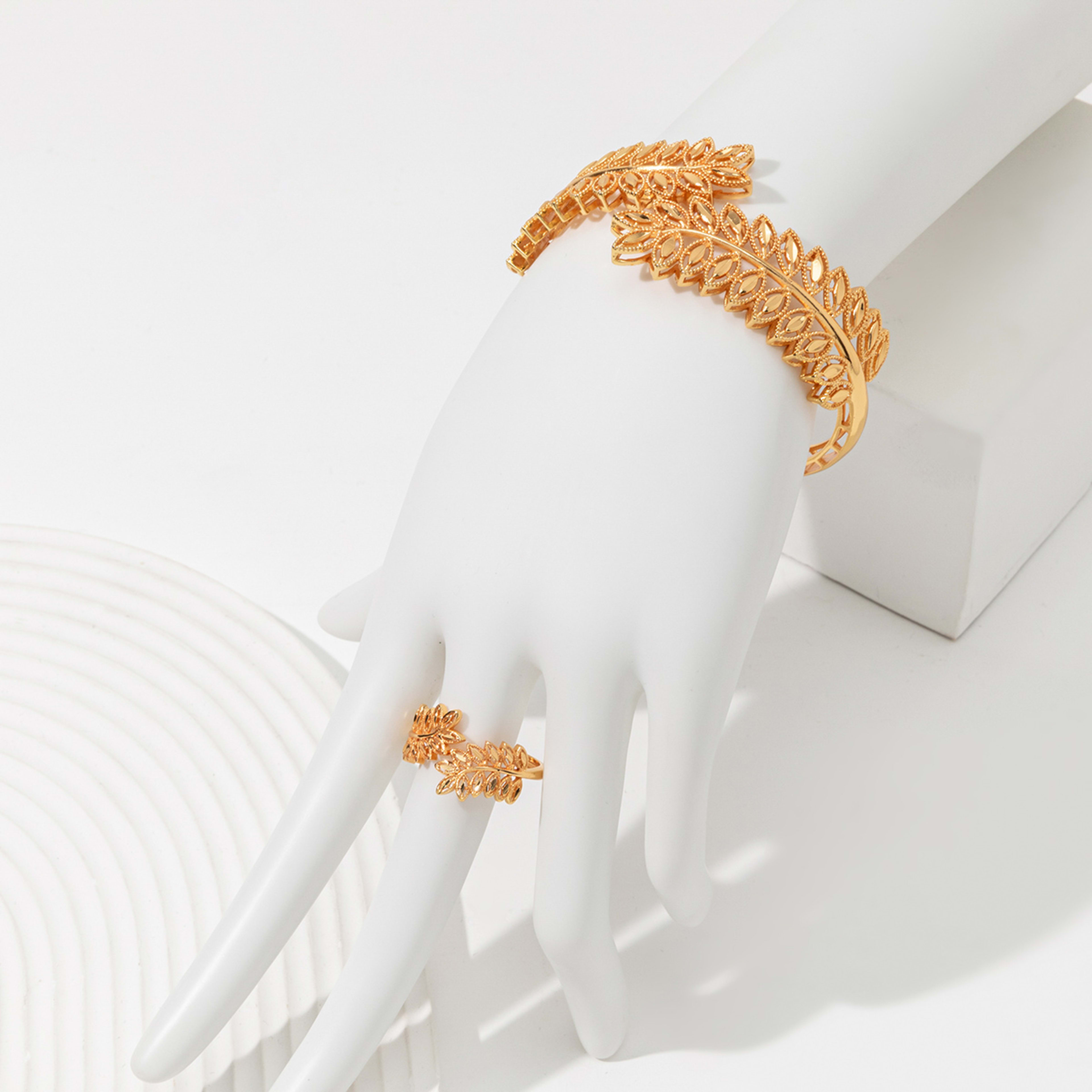 2cpsVintage Wheat Ear Leaf Gold Bracelet With An Open Ring, Worn By Women In Dubai, Africa For Daily Festivals, Wedding  1
