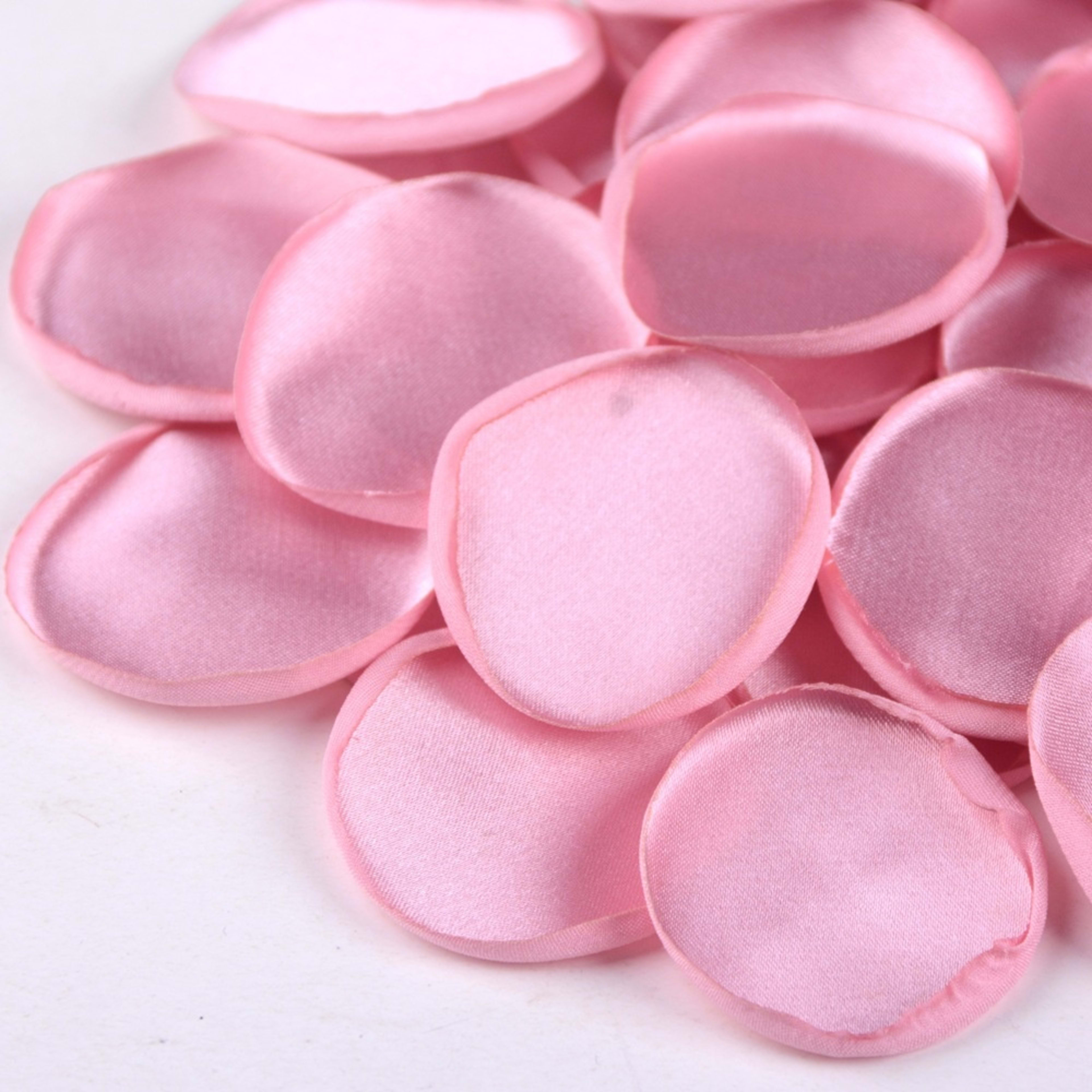 4cm Silk Rose Burnt Edge Petals Wedding Glowing Cream Powder Laminate 32
