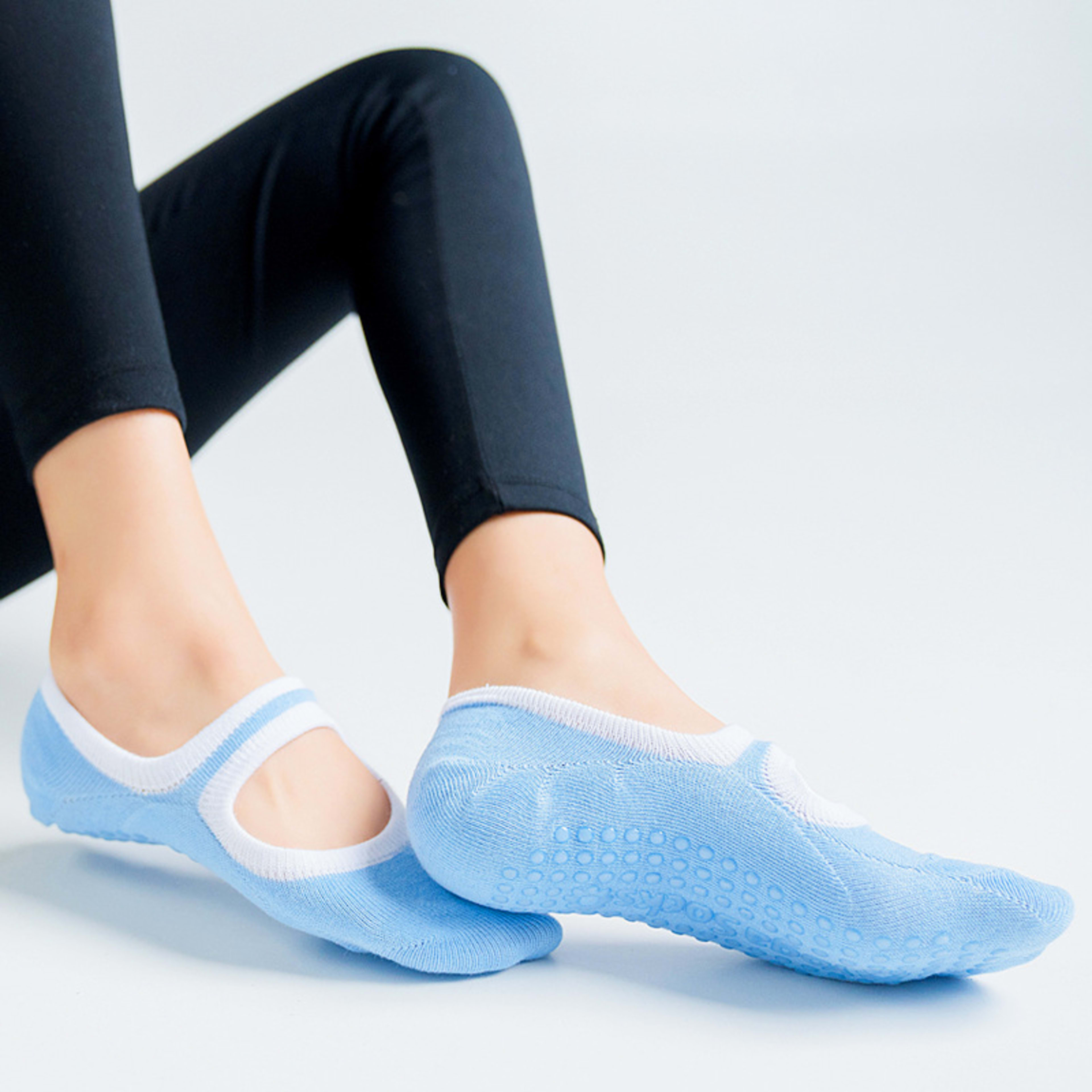 Open-back non-slip gym indoor floor socks 5